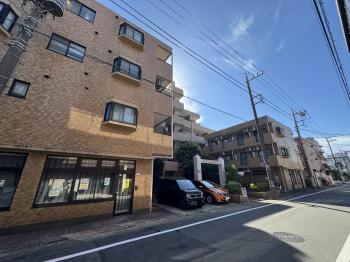 交通量の少ないゆとりある前面道路