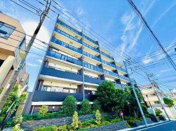 大田区中馬込1丁目の第一種中高層住居専用地域に佇むマンション