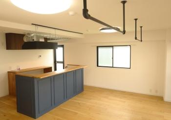 2面採光で明るいリビング