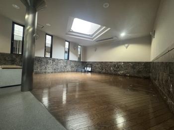 エントランスホール