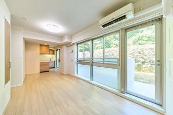 リビングダイニングキッチン（CGで作成したリフォームイメージです）