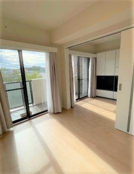 2021年3月クロス、フローリング張替え済み