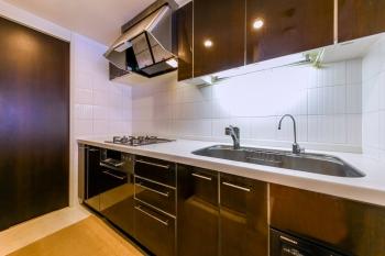 料理好きには嬉しいゆったりとしたキッチンです。