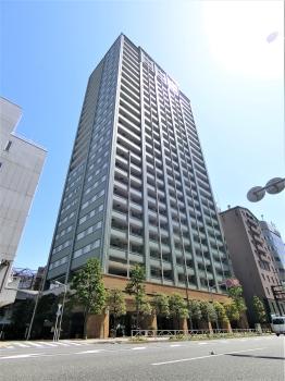 総戸数２１７戸、２６階建てのタワーマンションです。