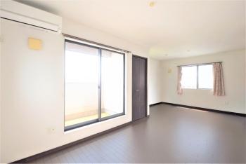 洋室２（CGで作成したリフォームイメージです）