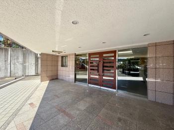 エントランス外観