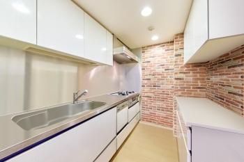 キッチン（CGで作成したリフォームイメージです。）