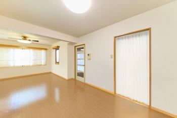 リビングダイニング　CGで作成したリフォームイメージです