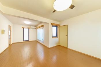 リビングダイニング　CGで作成したリフォームイメージです