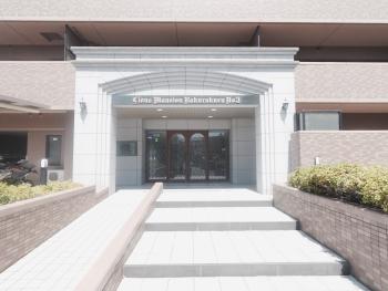 エントランス前