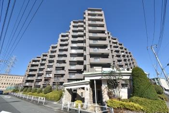 2000年2月築総戸数119戸のマンションです。