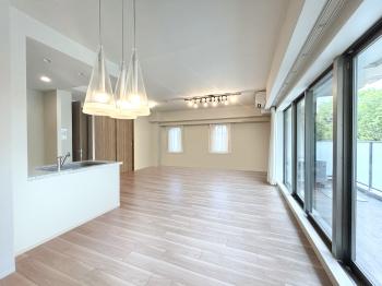 リビングダイニング（ＣＧで作成したリフォームイメージです。）