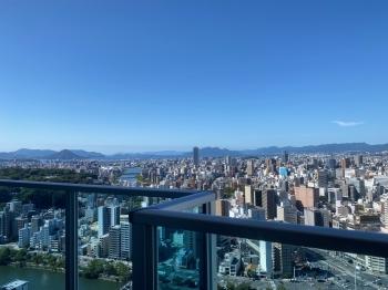 バルコニーから南方向の眺望　眺望は永続的に保証されるものではありません。