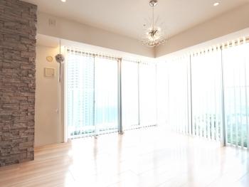 LDK写真　CGで加工したリフォームイメージになります。