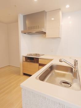 キッチン写真　CGで加工したリフォームイメージになります。