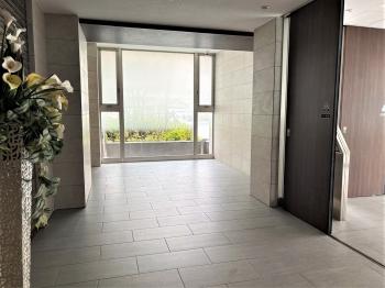 エントランスホール