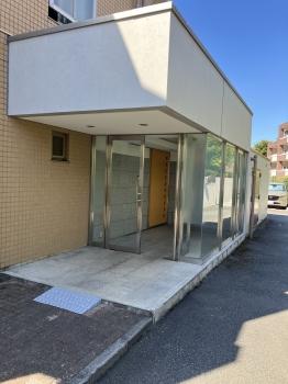 サブエントランス