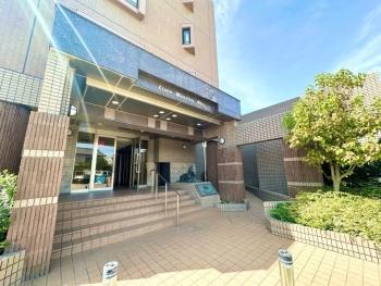 エントランス前