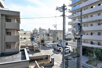 南側バルコニーからの眺望（眺望は永久に保証されるものではありません）