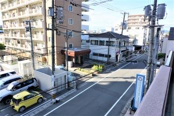 西側バルコニーからの眺望（眺望は永久に保証されるものではありません）