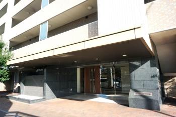 来訪者を迎えるエントランスです