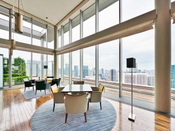 トップラウンジ