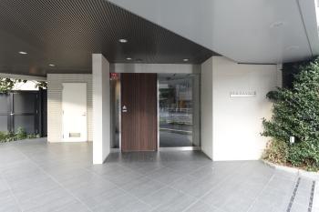 マンションエントランス