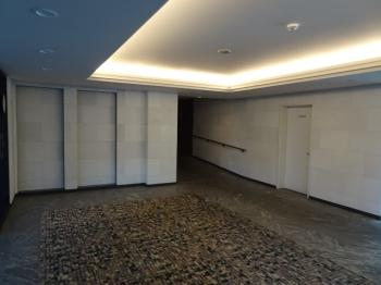 エントランス内