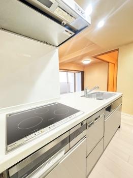 対面式キッチン　CG で作成したリフォームイメージです。