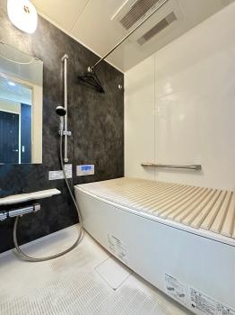 換気乾燥機付きの浴室　CG で作成したリフォームイメージです。