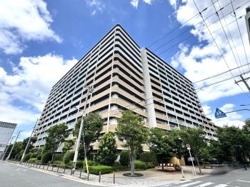 総戸数４２８戸の大規模マンションです。
