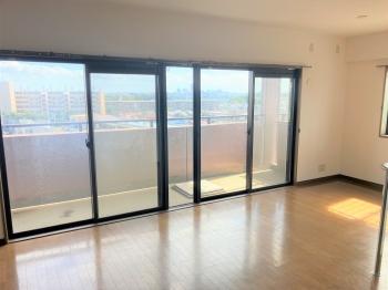 リビングダイニング