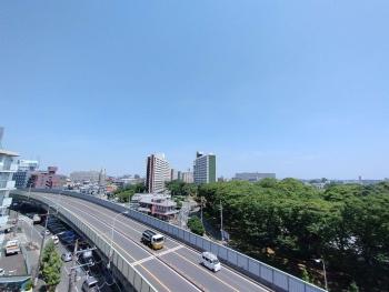 北側バルコニーからの眺望　眺望は未来永劫保証されるものではございません