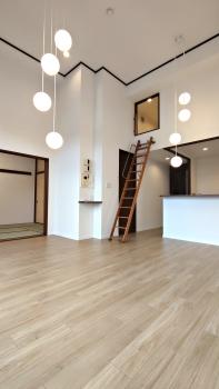 リビングダイニング