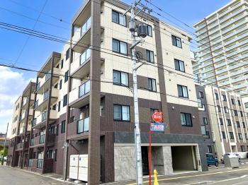 2022年11月築　地上5階建　総戸数34戸