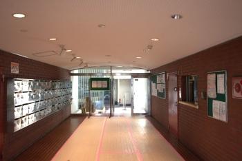 エントランスホール