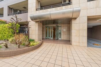 エントランス外観