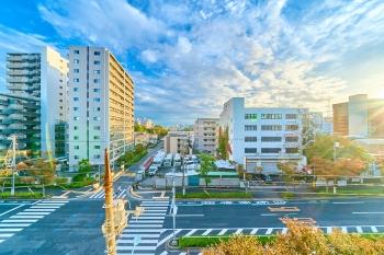 バルコニーから見た南側の眺望