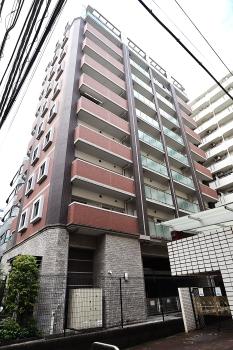 レトロモダンの落ち着いたお洒落な外観