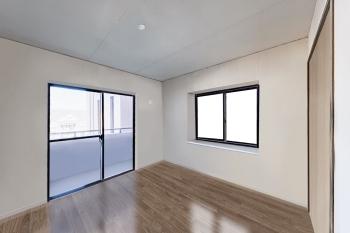 洋室（現況写真と間取図よりCGにて作成したリフォームイメージです）