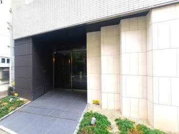マンションエントランス