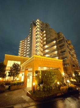 建物北西側外観写真