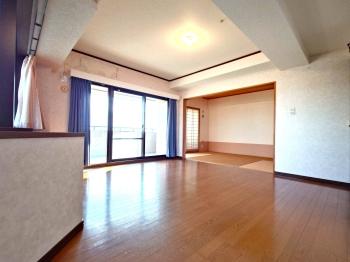 リビングダイニング