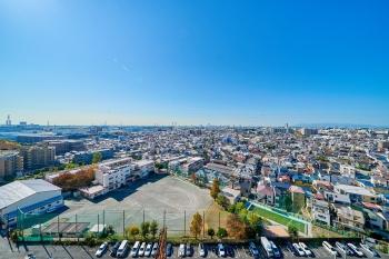 16階からの魅力的な南西側眺望（眺望は永続的に保証されるものではございません）