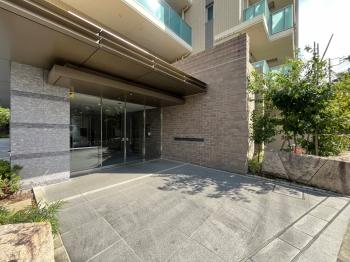 現地エントランス