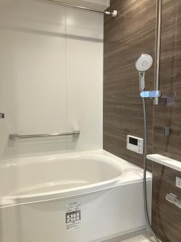 １２１６サイズの浴室　 （追焚き・浴室換気乾燥機）設置