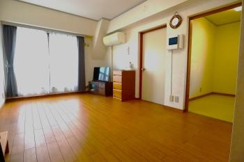 南東向きのリビングダイニングキッチン