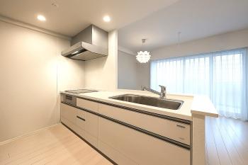 写真は、現況写真と間取り図面をもとにCGで作成したリフォームイメージです。