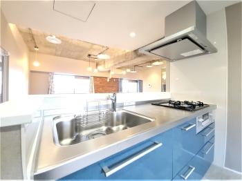 オープンタイプのキッチン