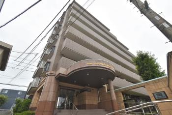 茶色のタイル調デザイン